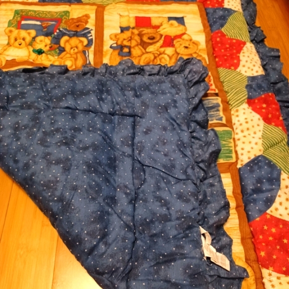 Family Bear Nursery Quilt/ Bedding Crib - Picture 4 of 7